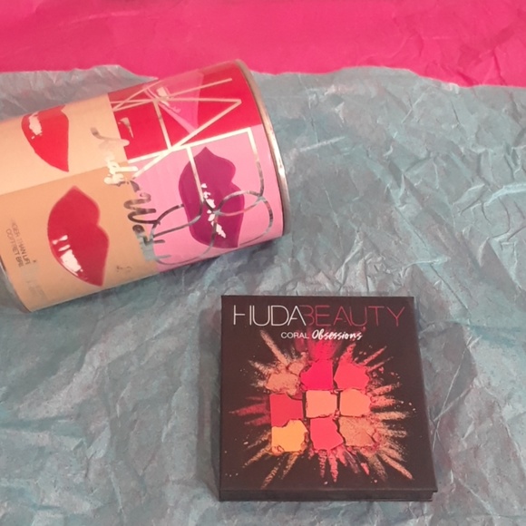 🍑Huda beauty Coral obsessions pallette🍑 - Picture 3 of 7